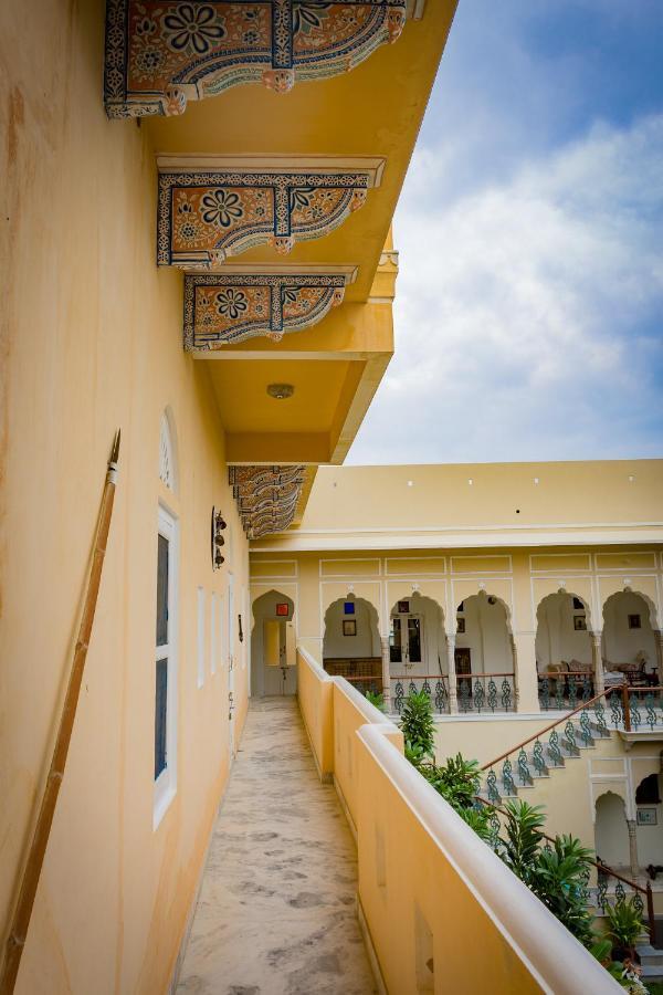 Castle Khandela A Heritage Castle Екстериор снимка